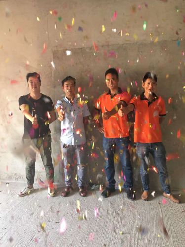 长欣中央广场邓哥